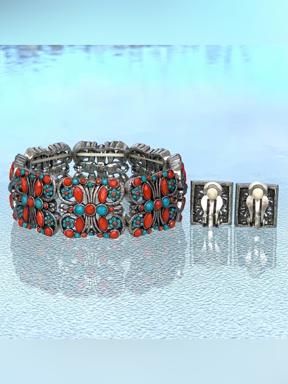Southwestern Faux Coral & Faux Turquoise Stretch Bracelet and Clip-On Earrings - Picture 4 of 5